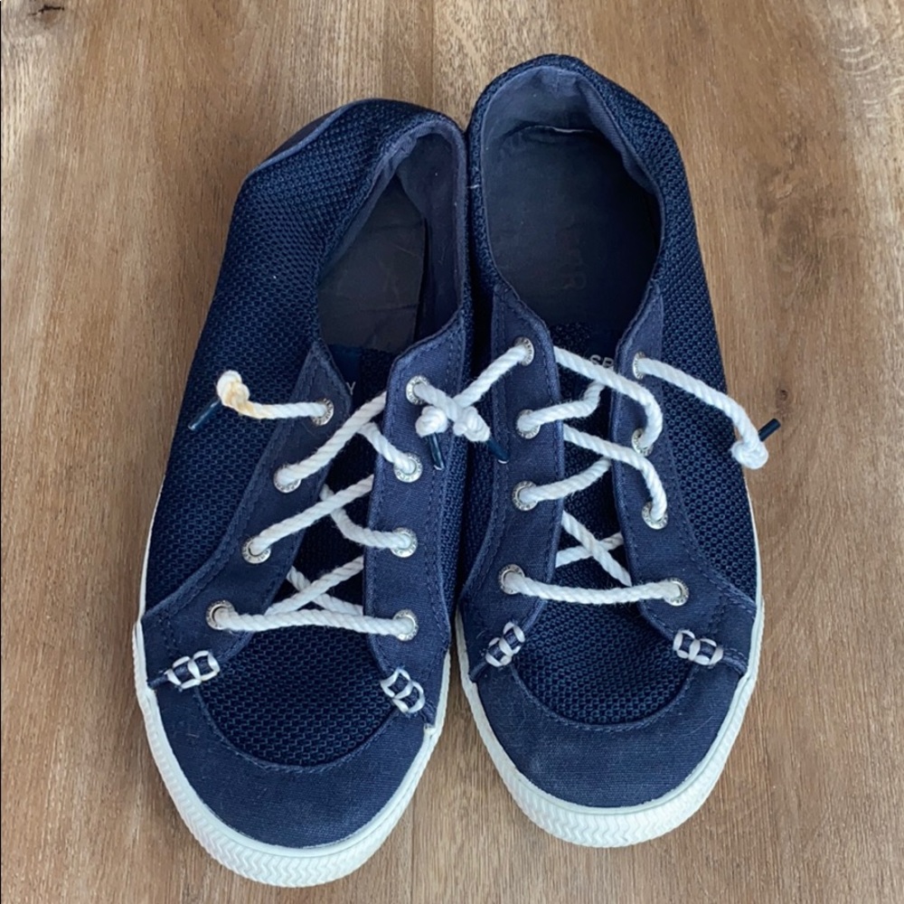 Women’s size 8 Sperrys
